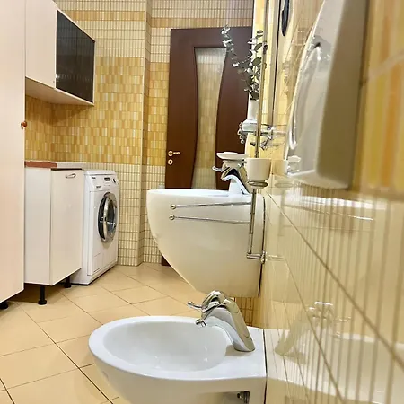 Akuena Center * Tirana